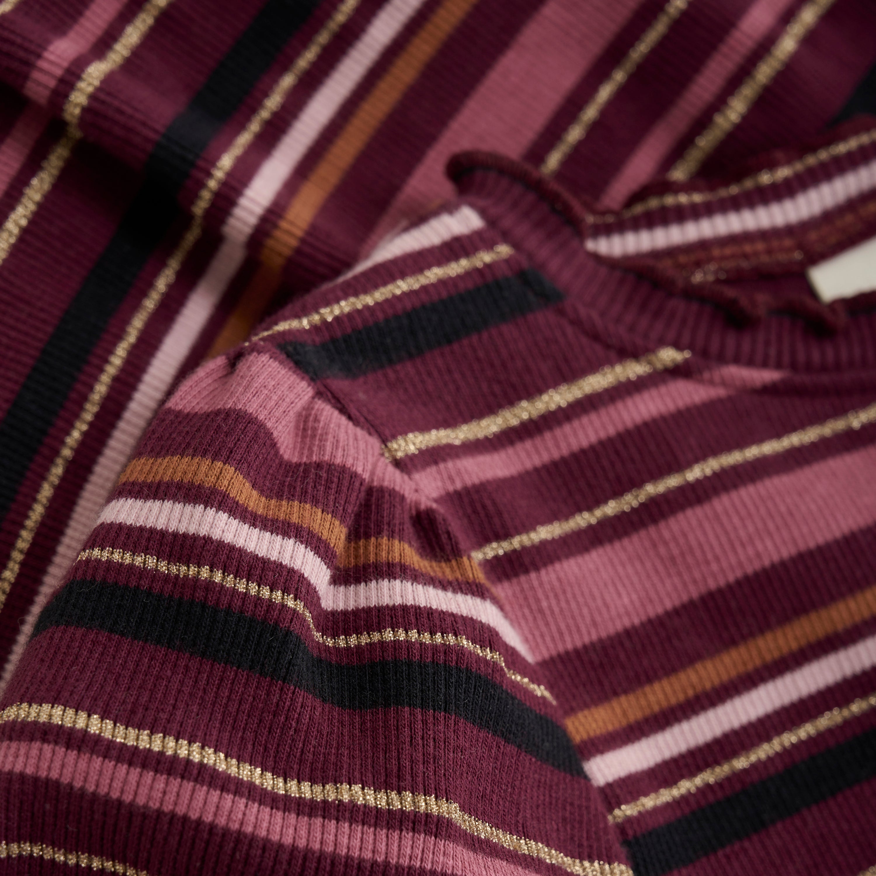 Langarmkleid mit Glitzereffekt