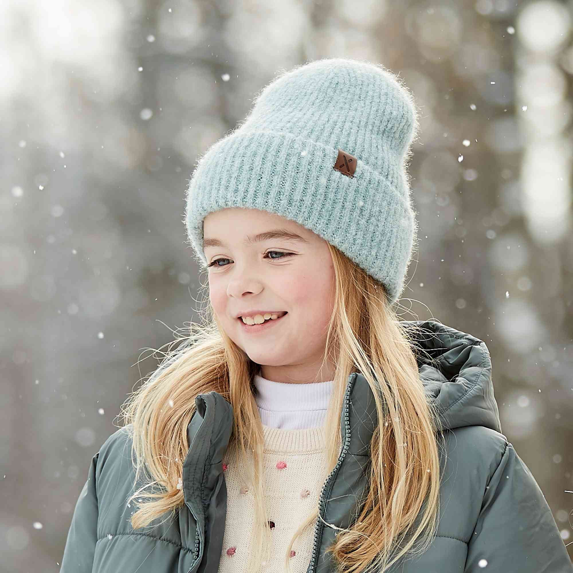 Mütze ohne Schirm aus synthetischen Fasern