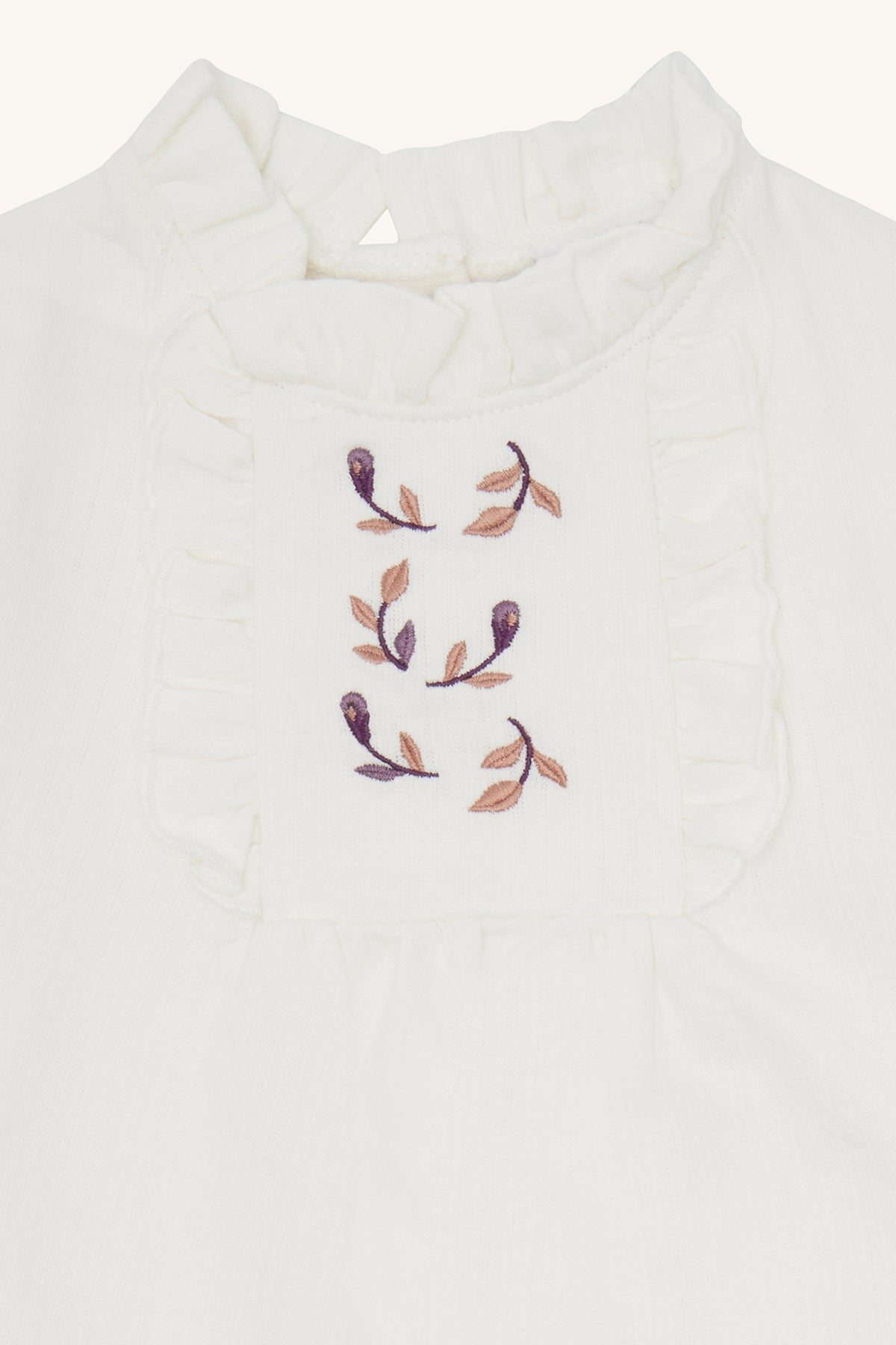 Langarmshirt mit Stickerei – verspielt, bequem & stilvoll