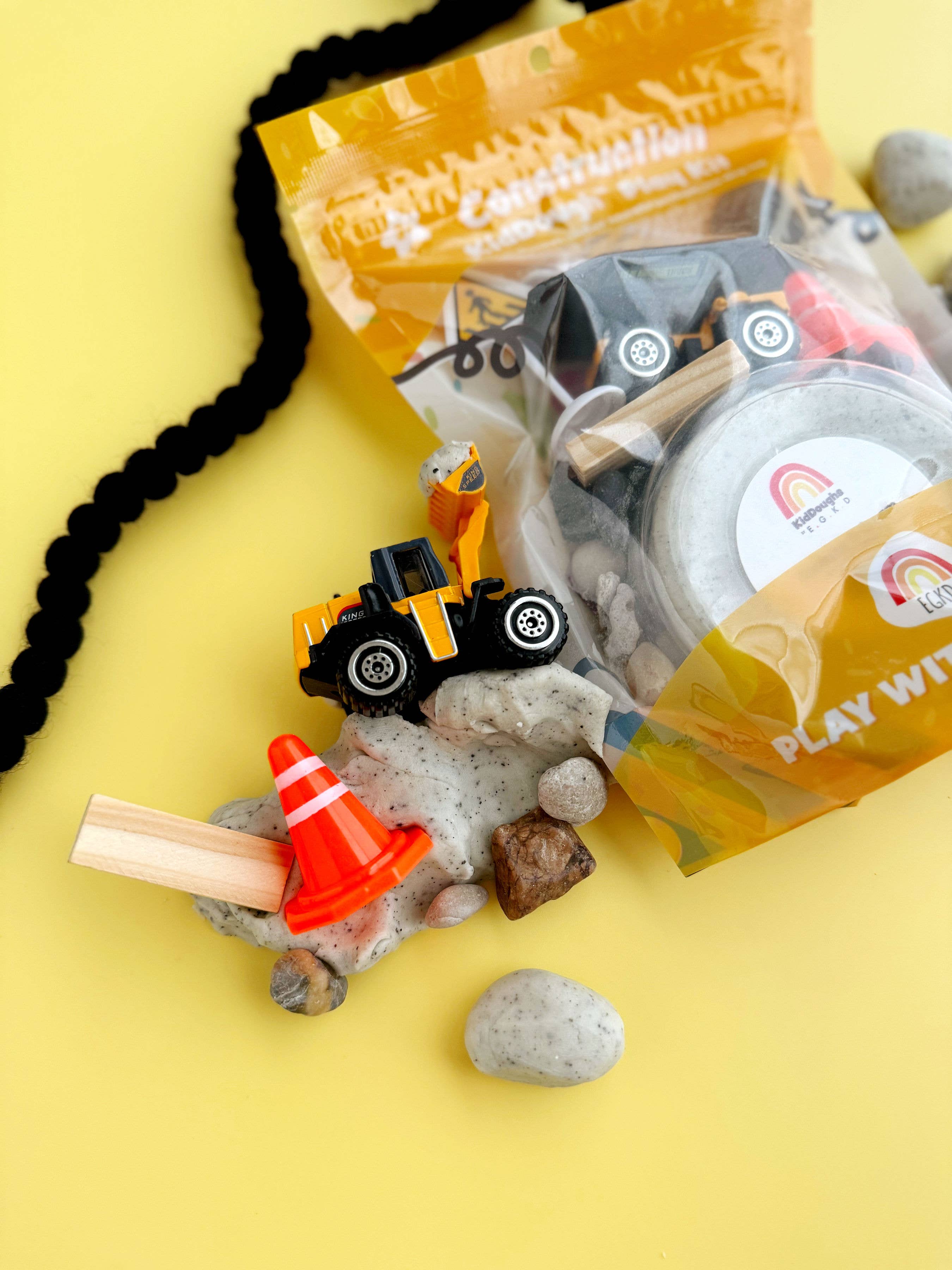 Construction (Cookies & Cream) KidDough Spielset - nila kids