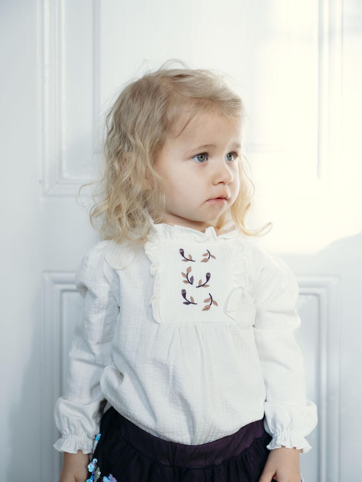 Langarmshirt mit Stickerei – verspielt, bequem & stilvoll