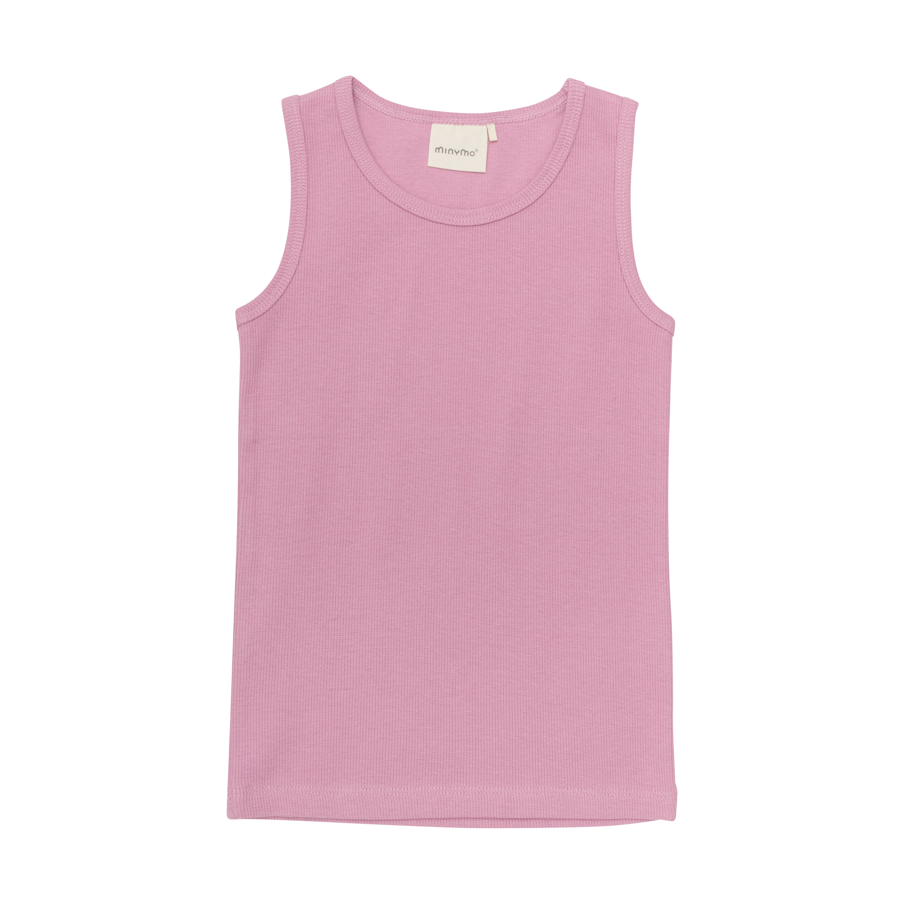 Die Minymo - Unterwäsche, ein ärmelloses rosa Tanktop von Minymo, ist aus einer weichen Baumwollmischung gefertigt und auf weißem Hintergrund abgebildet. Es hat einen runden Ausschnitt und eine gerippte Textur mit einem kleinen Etikett in der Nähe des Ausschnitts.