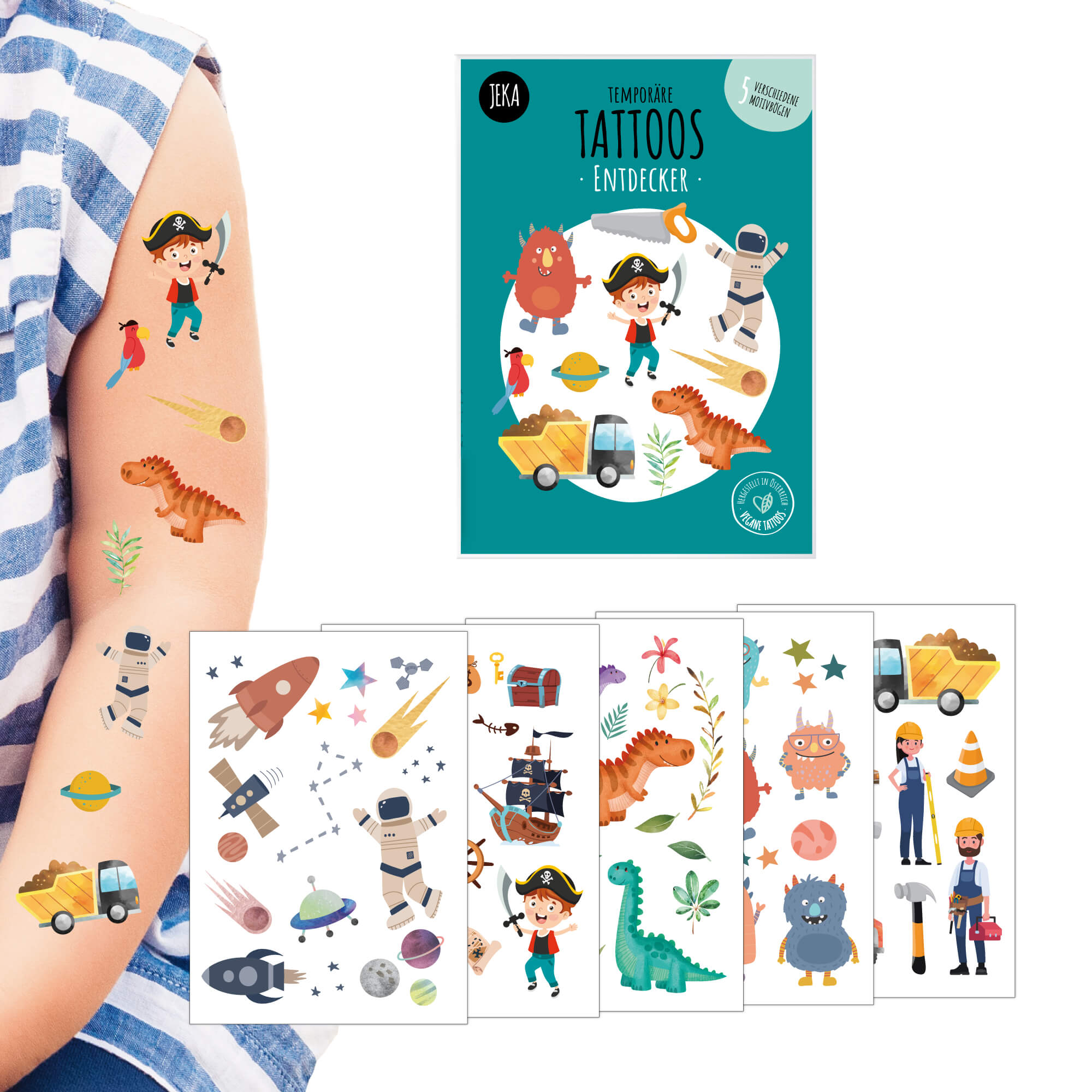 Kinderarm mit temporären Tattoos von Piraten, Planeten und Dinosauriern. Daneben befinden sich Tattoobögen mit farbenfrohen Illustrationen von Astronauten, Piraten, Rittern, Dinosauriern, Raumschiffen, Fischen und verschiedenen anderen Figuren und Objekten. Tattooverpackungen sind neben einigen Stickerpaketen von malmichbunt - Kindertattoos: Entdecker spülmaschinenfeste auch zu sehen.