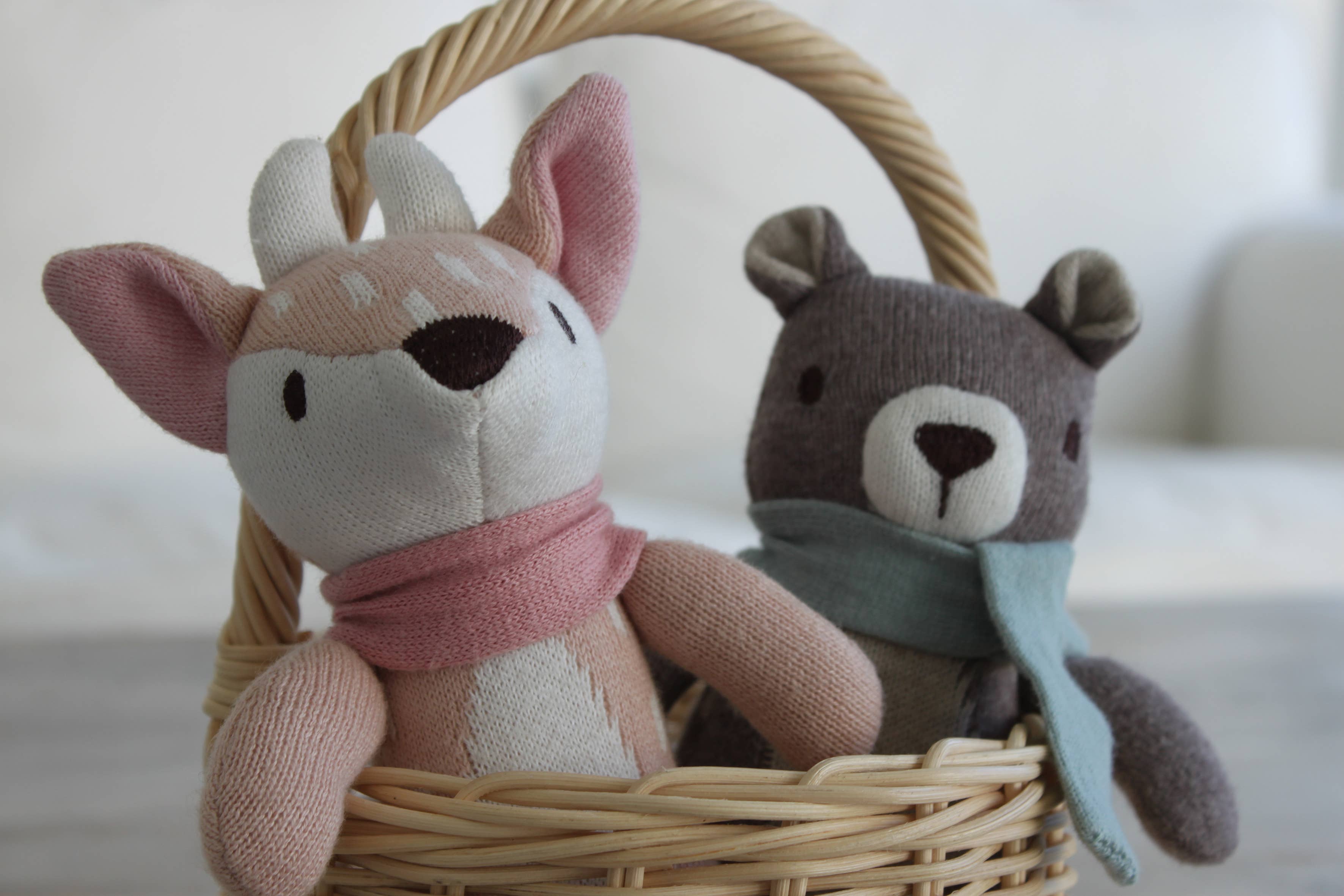 Fearne the Deer Strickspielzeug